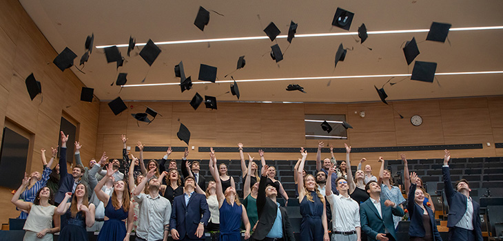 Graduation ceremony for graduates of the medical program and the master’s program in immunology at the Faculty of Medicine of Otto von Guericke University Magdeburg.